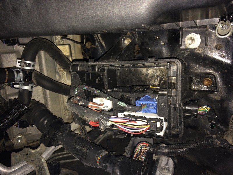 Капот Toyota Land Cruiser 2008 г.  4.7 л бензин Черновцы