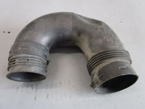 Патрубок воздуховода 1K0129618   Skoda Octavia