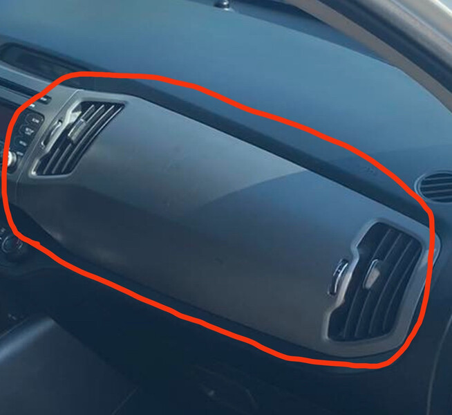 Накладка на торпедо Kia Sportage 3  2013 2.0 Бензин Черкассы