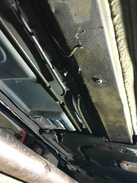 Патрубки тормозов и активного стабилизатора e65 BMW 7 Series  2004 3.6 Бензин Белая Церковь