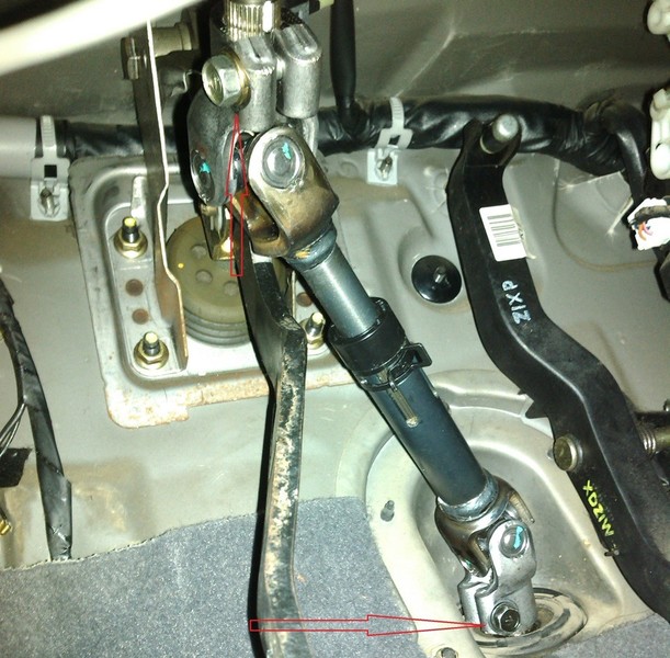 Кардан рулевой колонки 56400-2d500 Hyundai Coupe  2008 купе 2.0 Бензин 