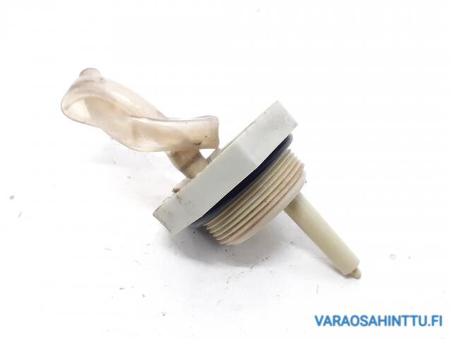 Кришка у паливний фільтр Nissan Kingcab  2003 2.5 Дизель Вараш