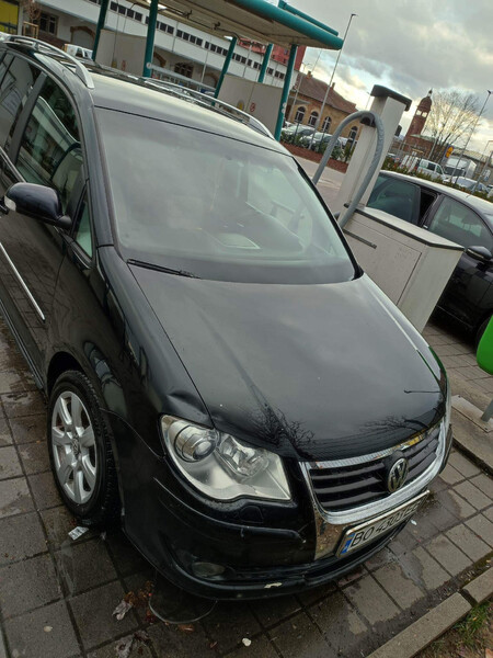 Фара права Volkswagen Touran  2009 универсал 1.9 Дизель Бережаны