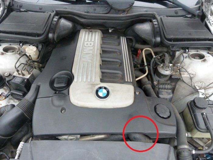 Трубка нагнетаемого воздуха BMW 5 Series  2003 универсал 2.5 Дизель Днепр