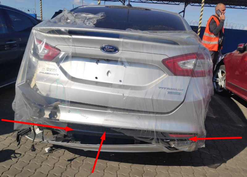 Средняя часть заднего бампера Ford Fusion  2014 2.0 Бензин Одесса