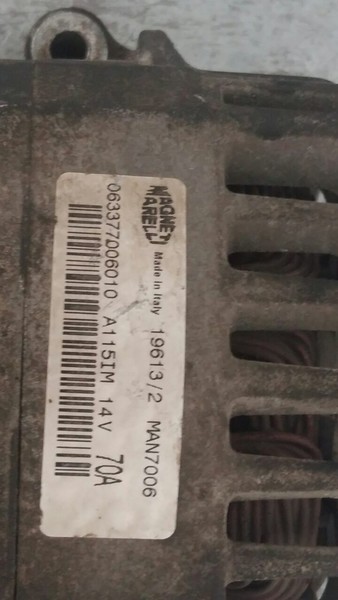 Генератор Fiat Linea 2011 г.  1.4 л бензин Цюрупинск