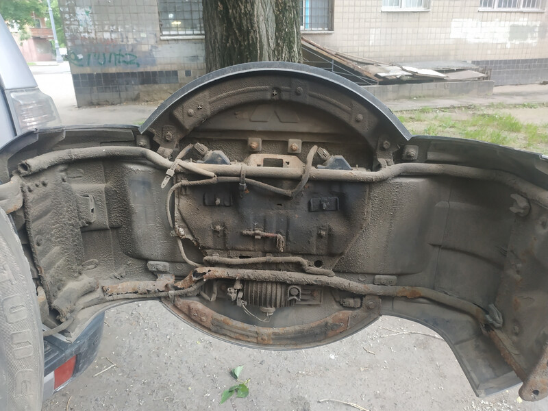 Крепление кожуха запасного колеса Mitsubishi Pajero Wagon 4 2008 3.0 Бензин Одесса