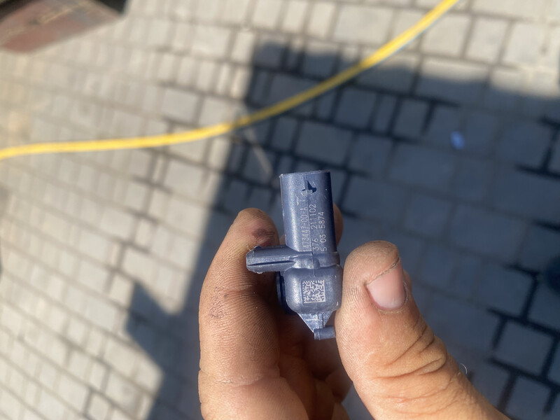 Датчик удара Tesla Model 3 2021 г.