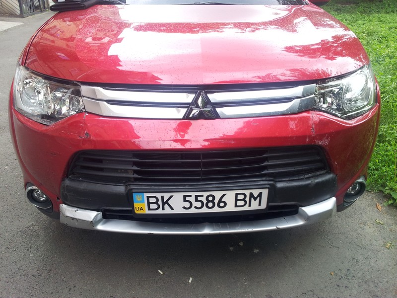 Усилитель бампера Mitsubishi Outlander 3 универсал 2014 г.  2.0 л бензин Ровно
