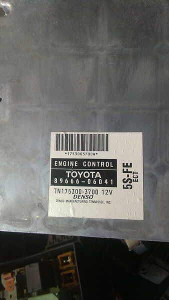 Електронний блок керування двигуном TN175300-3700   Toyota Camry