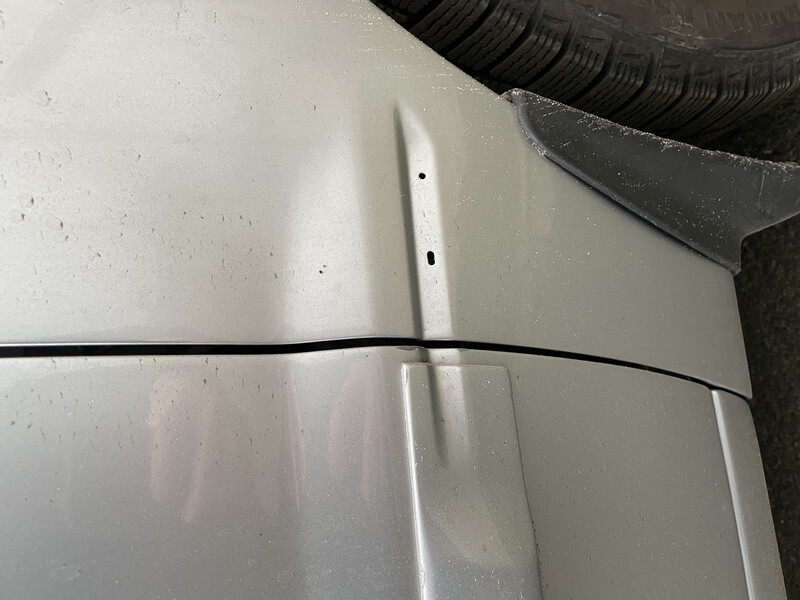 Молдинг правого крыла Mitsubishi Lancer 9  2007 1.6 Бензин Киев