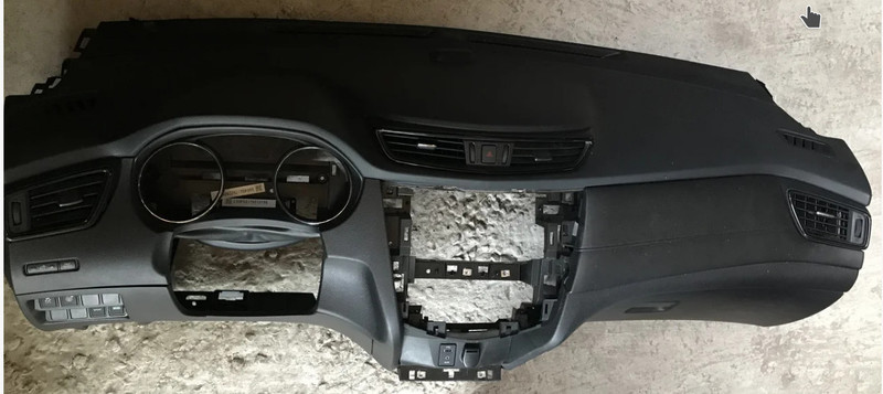 Торпеда гола Nissan Rogue SV 2018 2.5 Бензин Черкаси