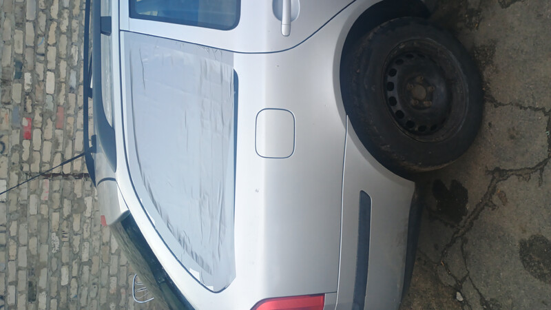 Стекло боковое Skoda Octavia A5  2008 универсал 1.9 Дизель Херсон