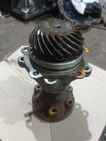 Хвостовик роздатки Land Rover Freelander  2001 2.0 Дизель Вараш