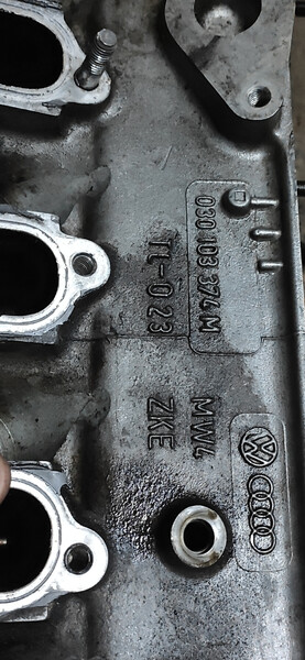 Головка двигателя Volkswagen Golf 3  1995 хэтчбек 1.4 Бензин 