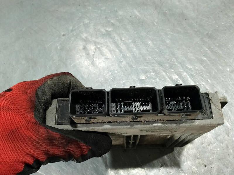 ЕБУ Renault Laguna 2  2001 хетчбек 1.8 Бензин 