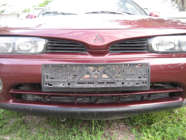 Птица (планка над фарами) Mitsubishi Galant 7  1993 1.8 Бензин Киев