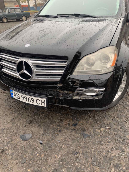 Бампер передний Mercedes-Benz GL-Class X164  2008 5.5 Бензин Тульчин