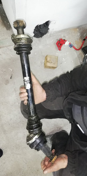 Полуось задняя левая BMW 7 Series F01 2014 г.  3.0 л бензин Львов