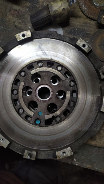 Демпферный маховик Chevrolet Cruze  2012 2.0 Дизель 