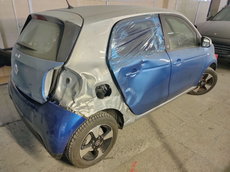 Чверть права задня Smart Forfour хетчбек 2018 р.  Бровари