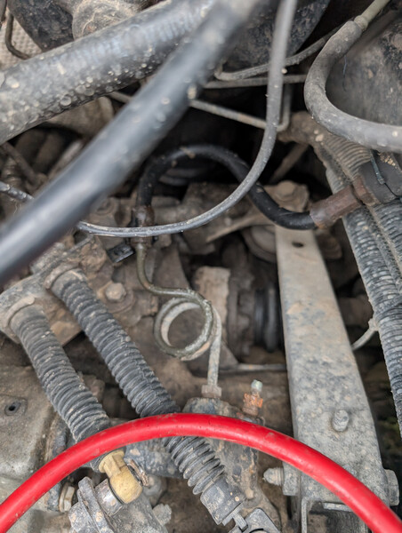 Трубка сцепленія Volkswagen Passat B3  1990 универсал 1.6 Дизель 