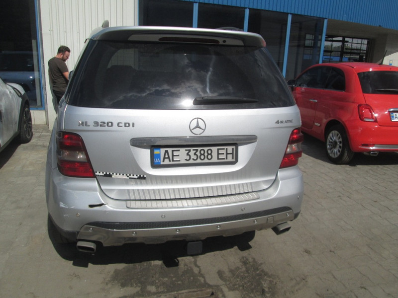 Бампер задний в сборе Mercedes-Benz M-Class W164  2008  Дизель Киев