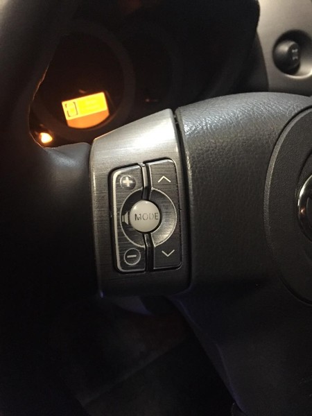 Кнопки руля 8424742030   Toyota RAV4