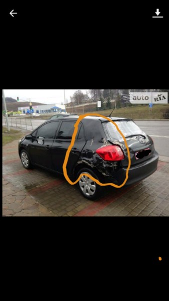 Четверть задня ліва Toyota Auris хэтчбек 2007 г.  1.6 л бензин Ровно