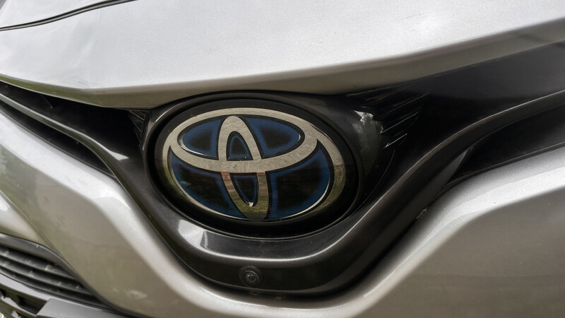 Дістронік Toyota Camry  2021 2.2 Гибрид Ивано-Франковск