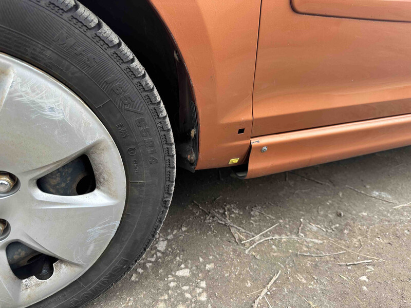 Накладка порога Kia Picanto  2006 хэтчбек 1.1 Бензин Кривой Рог