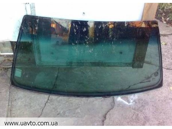 Лобове скло ВАЗ 2115  2005 1.5 Бензин 