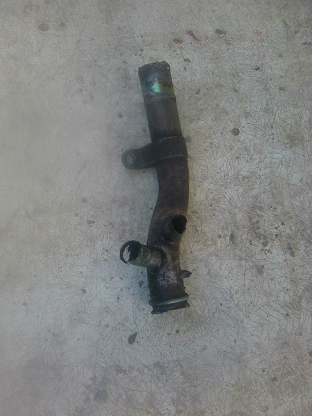 Патрубок подвода охлаждающей жидкости Toyota Corolla  1987 хэтчбек 1.3 Бензин Славута