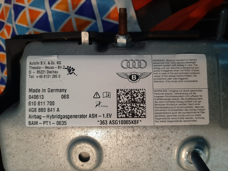 Airbag в ноги Audi A6 C7  2014 2.0 Бензин Буча