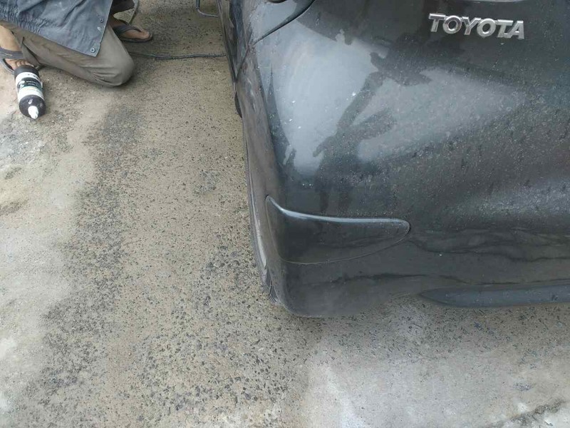 Направляющая на перед бампер правая, накладка на зад бампер правая Toyota Aygo  2007 хэтчбек 1.0 Бензин Новомосковск