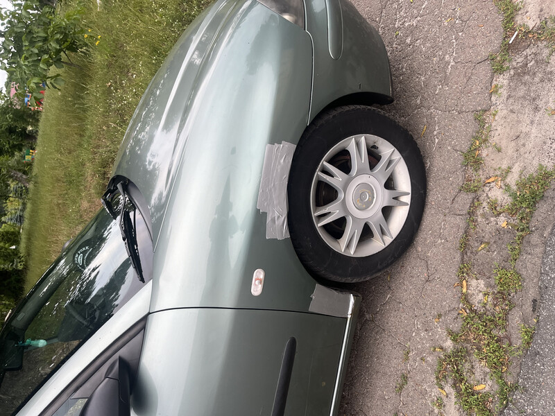 Крило переднє праве Seat Ibiza 3  2004 хетчбек 1.9 Дизель 