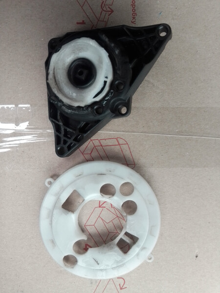 Привод регулировки наружного правого зеркала Ford Transit  2005 2.0 Дизель 