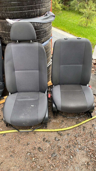 Переднє сидіння Mercedes-Benz Sprinter  2008 3.0 Дизель Суми