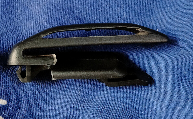 Кліпси Mazda 5 універсал 2006 р.  2.0 л дизель Черкаси