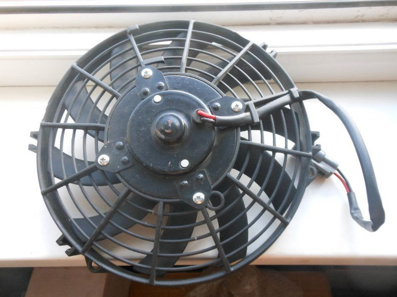 Вентилятор радиатора Daewoo Lanos хэтчбек 2013 г.  1.4 л бензин Херсон