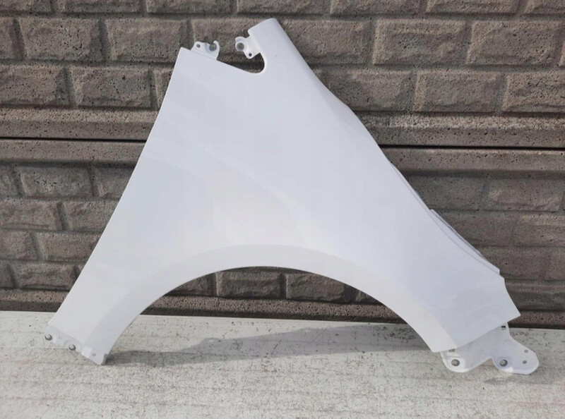 Крило переднє Toyota Corolla  2021  Бензин 