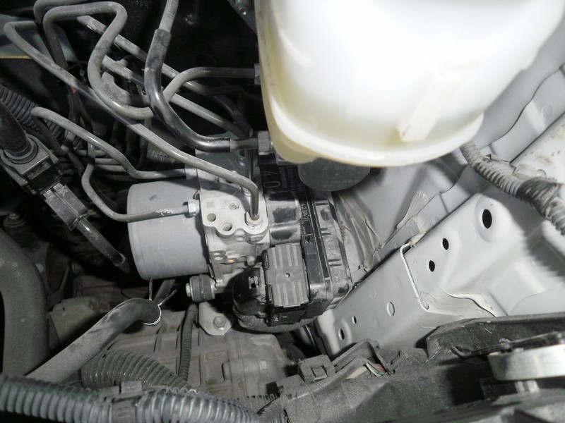 Блок ABS Toyota Rav 4 2011 г.  2.0 л бензин Первомайск