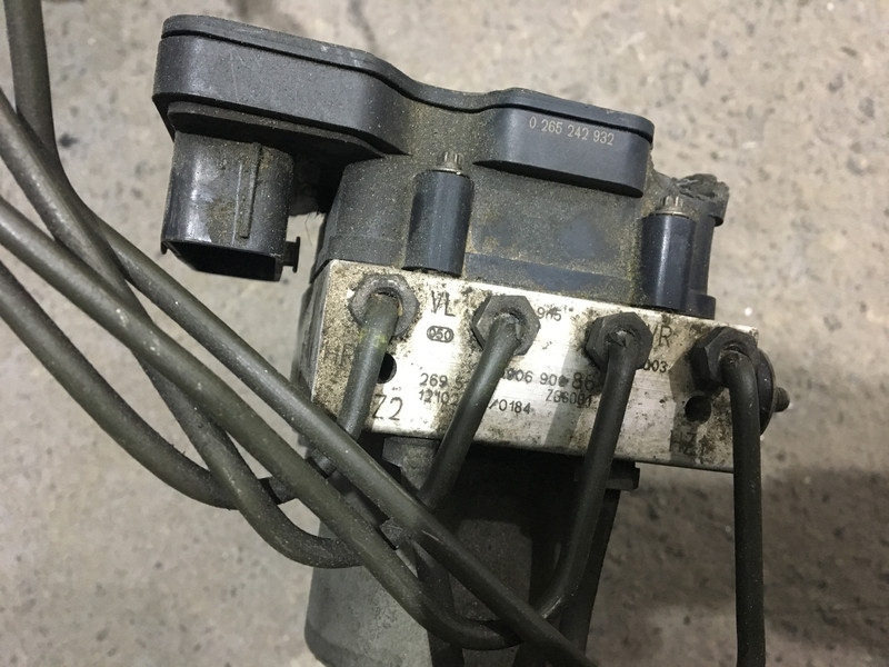 Блок ABS Mercedes Sprinter 519 2012 г.  3.0 л дизель Винница