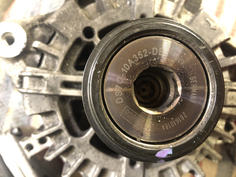 Обгонная муфта генератора Ford Transit  2017 2.5 Дизель Малин