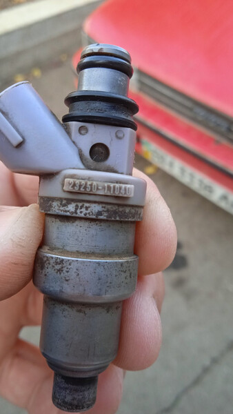 Форсунка Toyota Corolla  1991 хетчбек 1.3 Бензин 