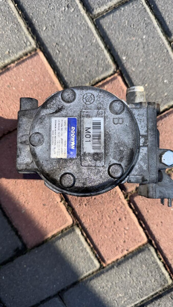 Компресор кондиціонера Hyundai Tucson  2006 2.0 Бензин 