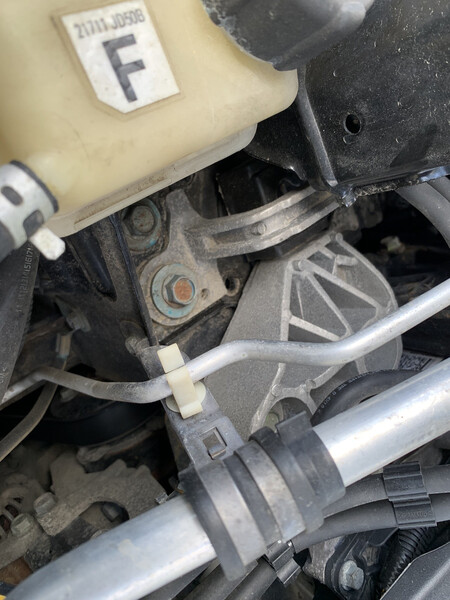Подушка двигателя Nissan Qashqai J10 2011 г.  2.0 л дизель Ровно