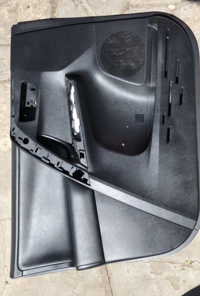 Карти дверей Toyota RAV4  2016 2.5 Бензин 