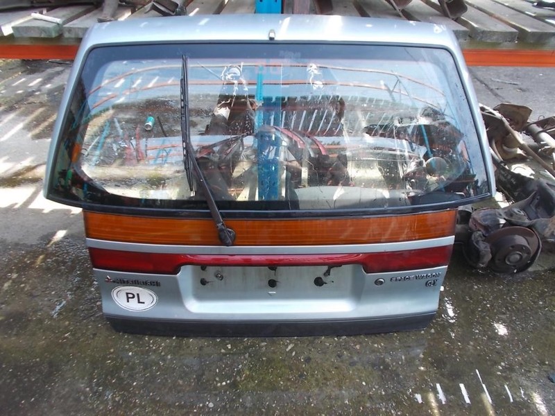 Крышка багажника Mitsubishi Space Wagon  1996 2.0 Дизель Херсон