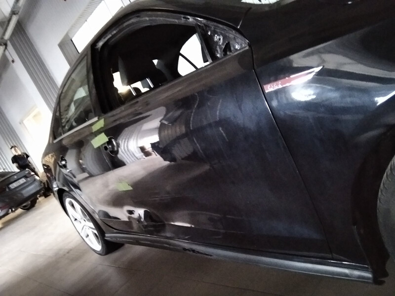 Двери задние 5C6831056G   Volkswagen Jetta